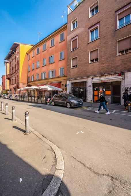 Sotto Le Due Torri 5* Διαμέρισμα Μπολόνια Εξωτερικό φωτογραφία
