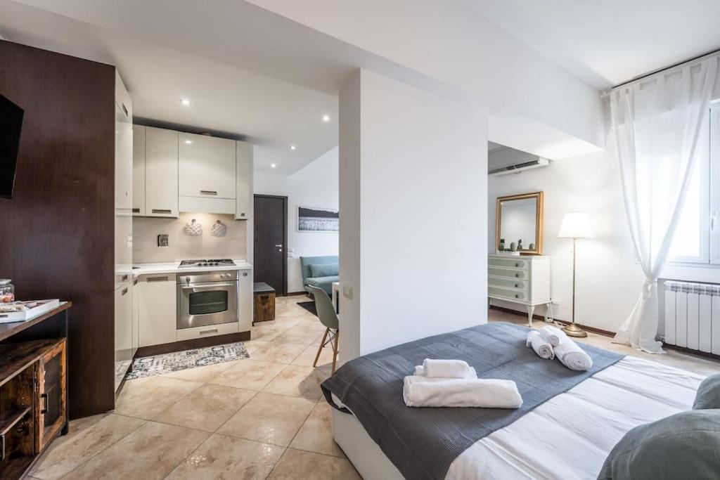 Sotto Le Due Torri 5* Διαμέρισμα Μπολόνια Εξωτερικό φωτογραφία